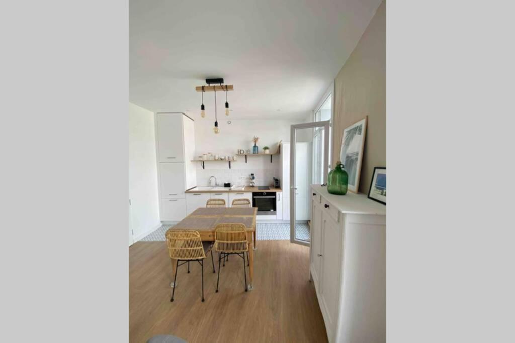 Sur Le Bord Du Quai Apartment แซ็ต ภายนอก รูปภาพ